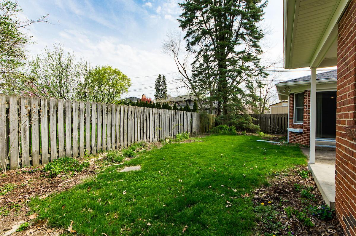 2372 Lytham Road Columbus, OH 43220 - Photo 49 of 62