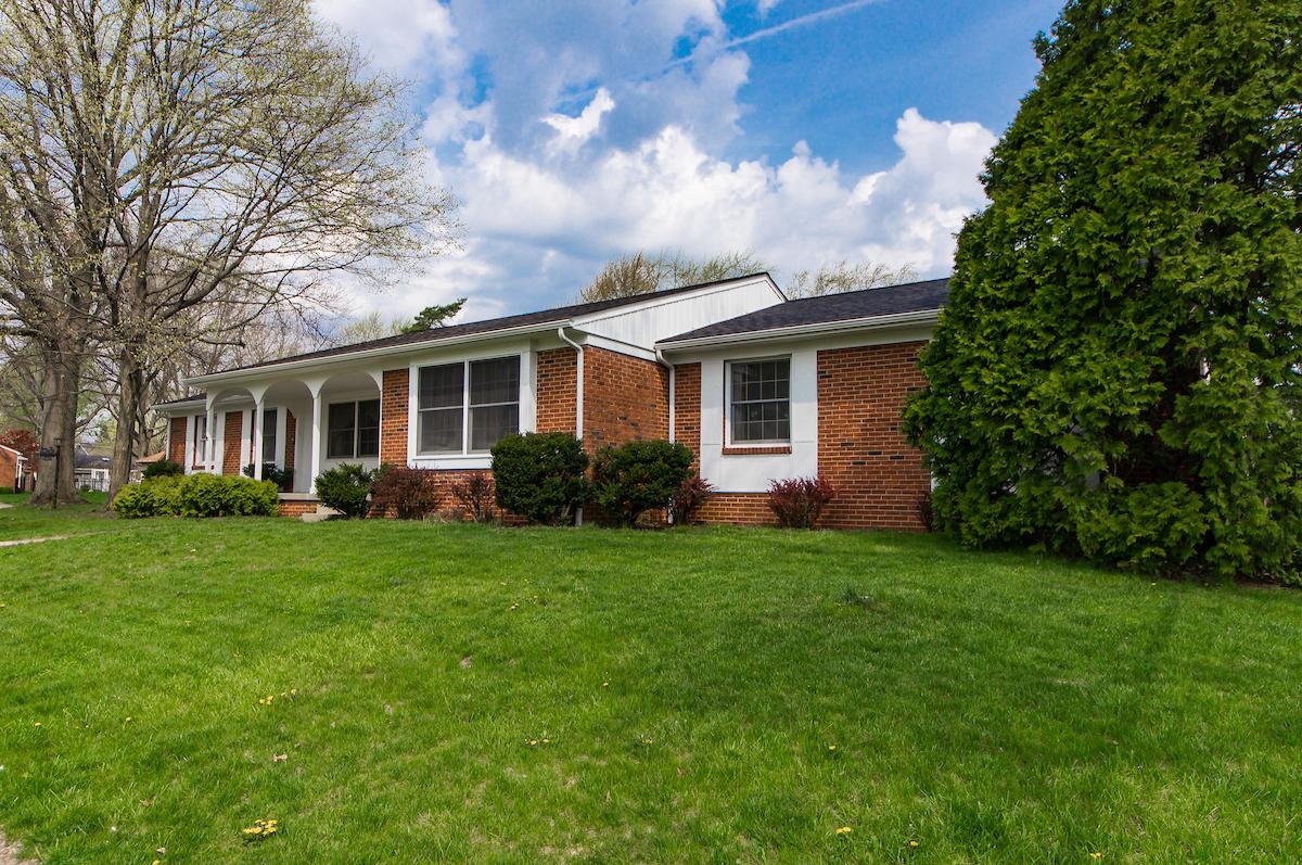 2372 Lytham Road Columbus, OH 43220 - Photo 53 of 62