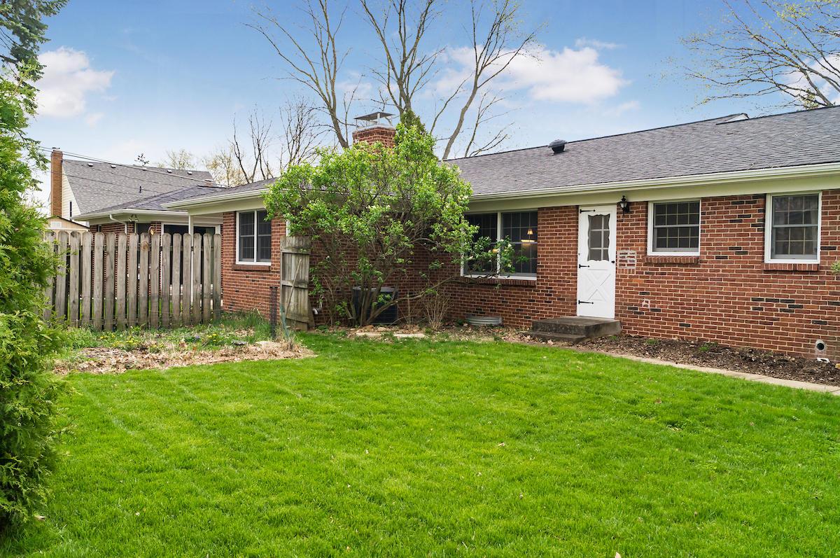 2372 Lytham Road Columbus, OH 43220 - Photo 54 of 62