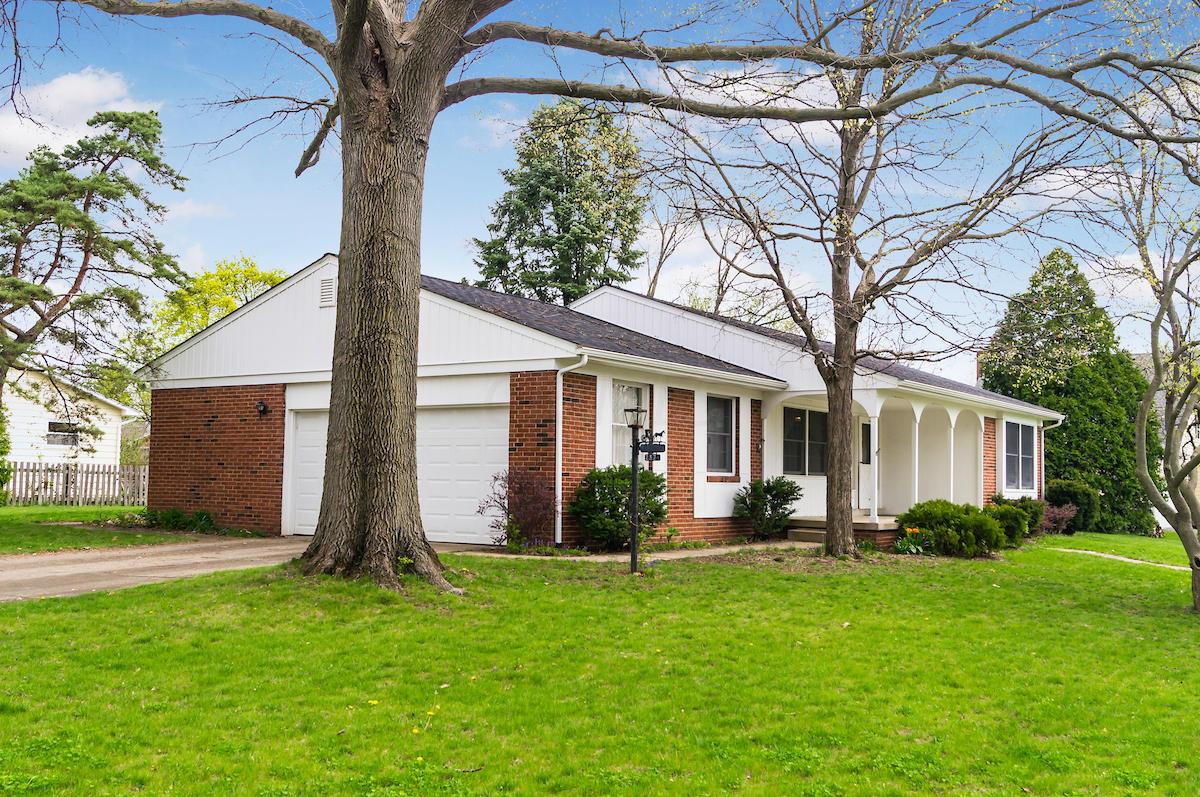 2372 Lytham Road Columbus, OH 43220 - Photo 58 of 62