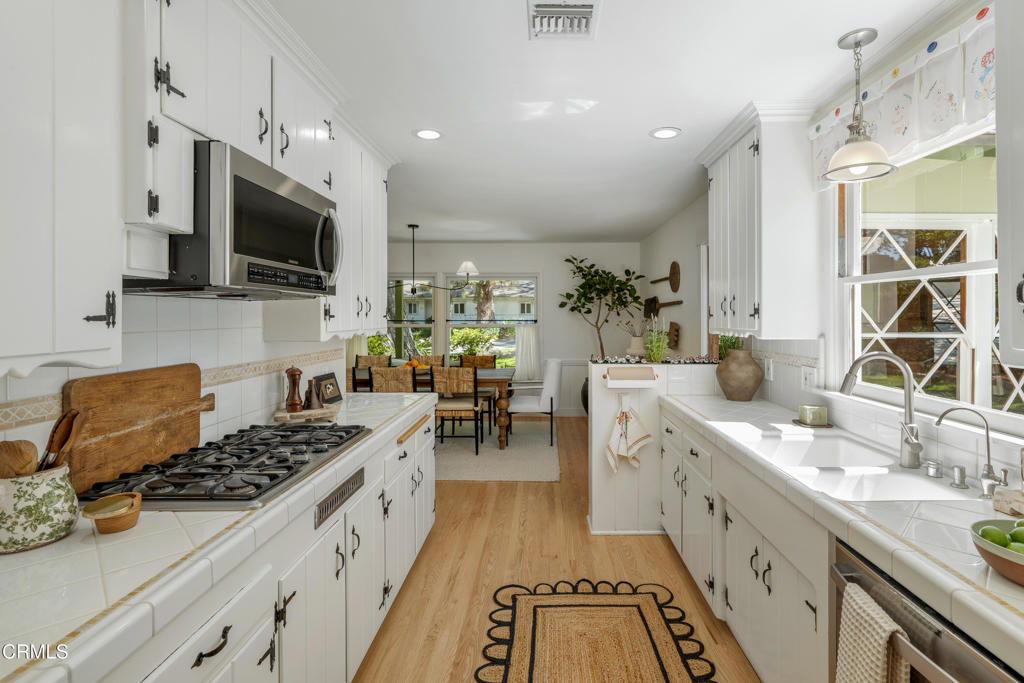 2376 Pickens Canyon Road La Crescenta, CA 91214 - Photo 17 of 54 SSR_2376Pickens_031_FLEXMLS