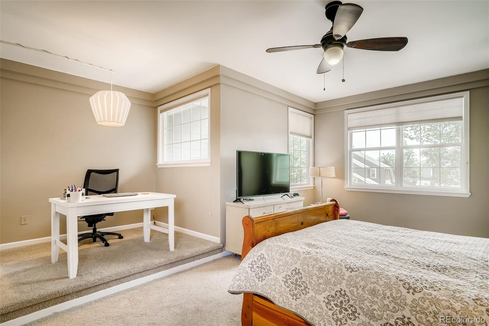 9361 Weatherstone Lane Highlands Ranch, CO 80126 - Photo 17 of 40 Gallery Image 17