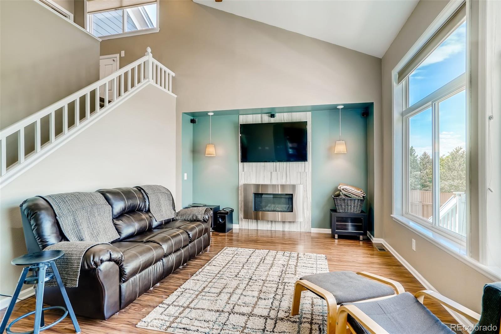 9361 Weatherstone Lane Highlands Ranch, CO 80126 - Photo 4 of 40 Gallery Image 4