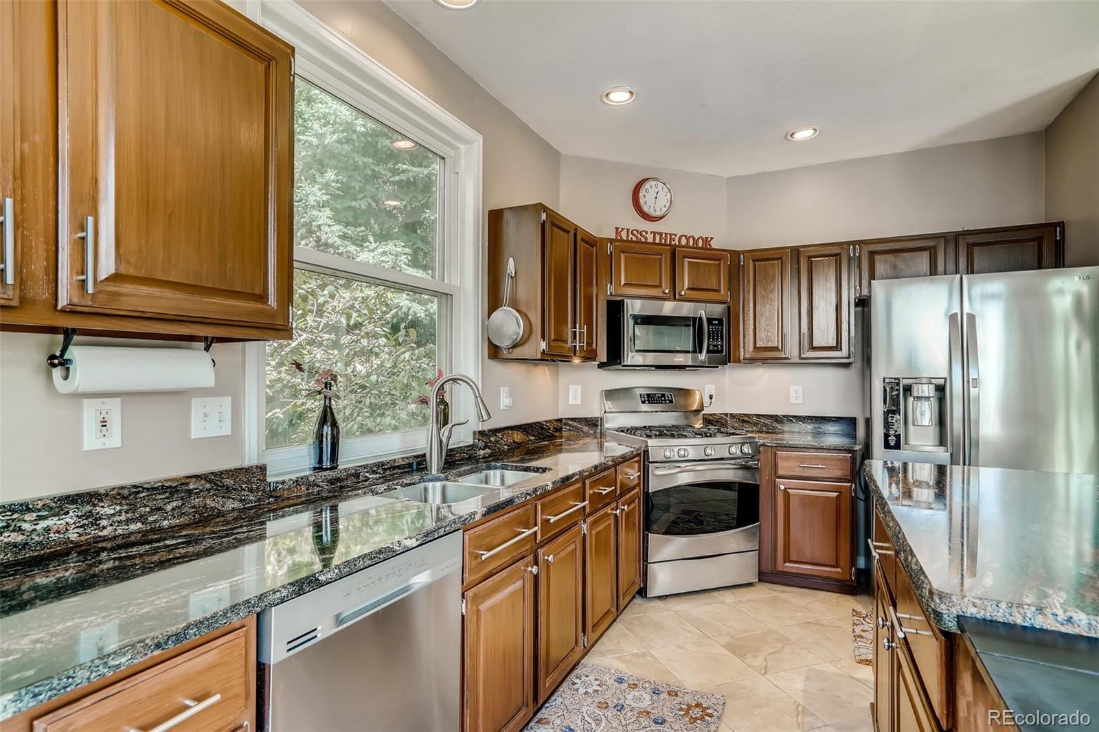 9361 Weatherstone Lane Highlands Ranch, CO 80126 - Photo 10 of 40 Gallery Image 10