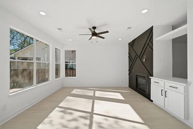 $489,900 | 82 North Apple Springs Circle, The Woodlands, TX 77382