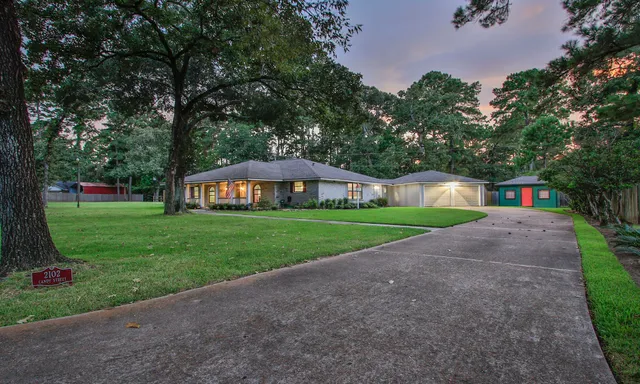 $539,900 | 2102 Candy Street, Pinehurst, TX 77362