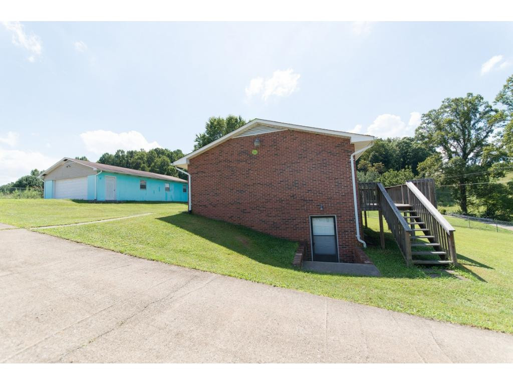 315 Silvers Chapel Road Blountville, TN 37617 - Photo 4 of 10 Photo 4