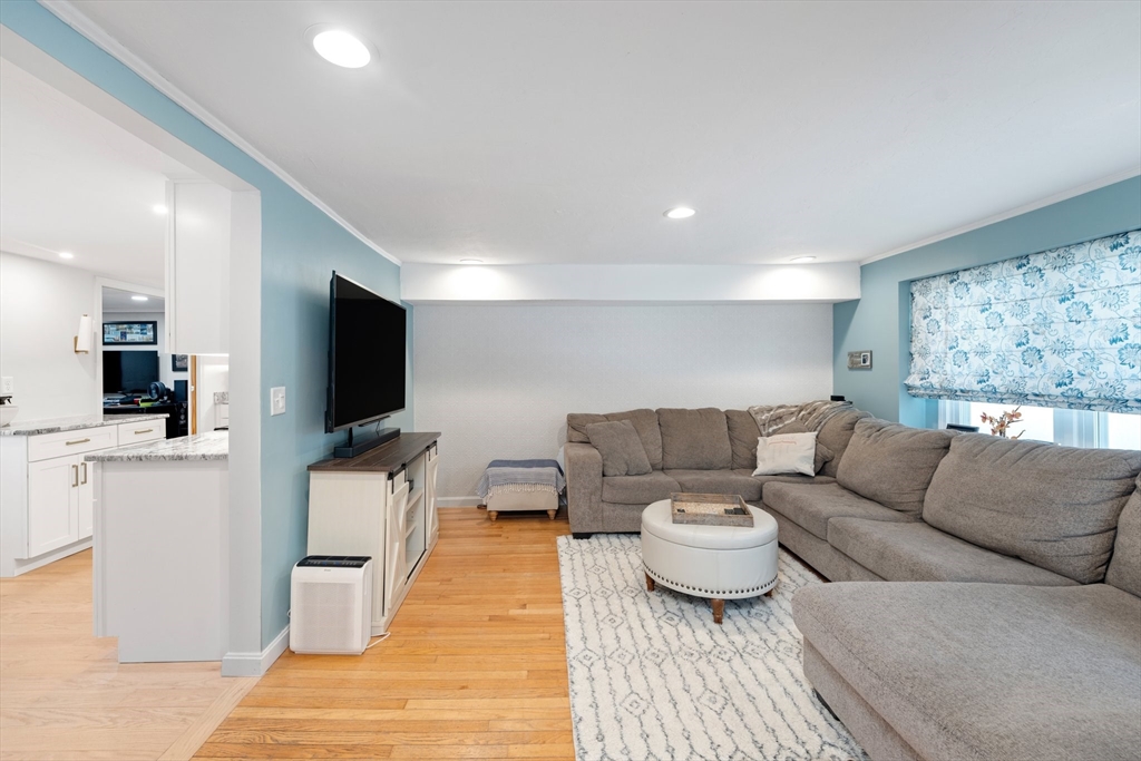 14 Boston Road Sutton, MA 01590 - Photo 7 of 18