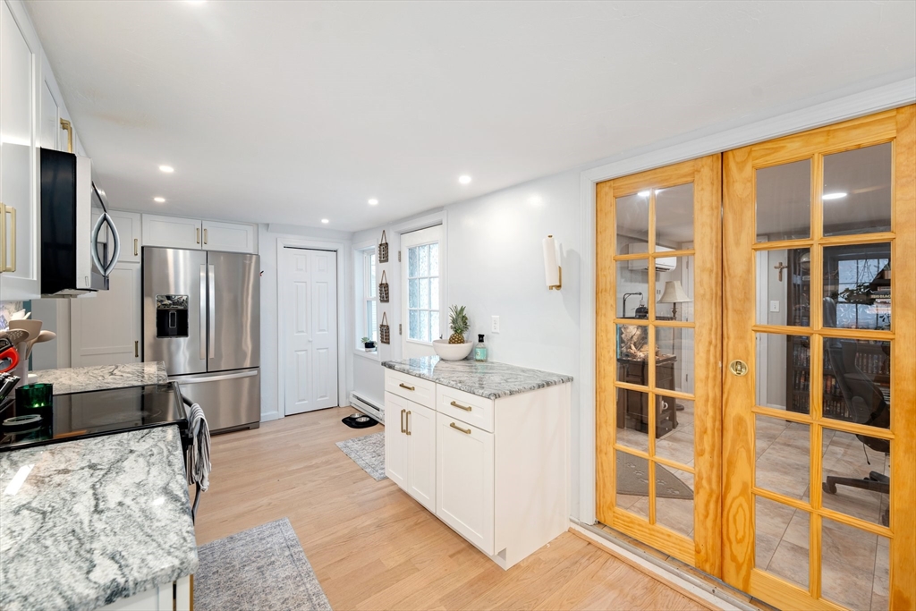 14 Boston Road Sutton, MA 01590 - Photo 10 of 18