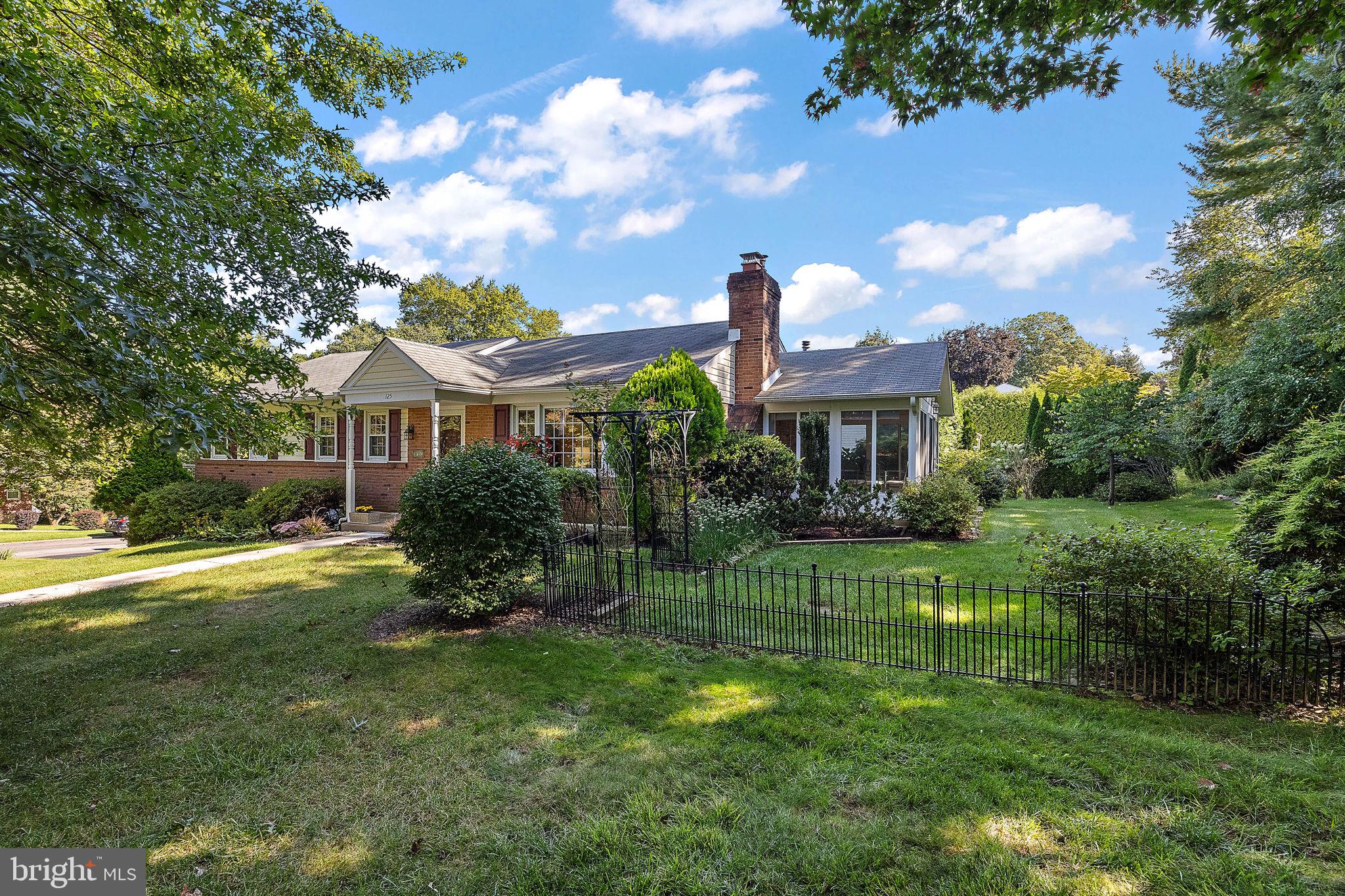 125 Brookside Road Newtown Square, PA 19073 - Photo 3 of 23