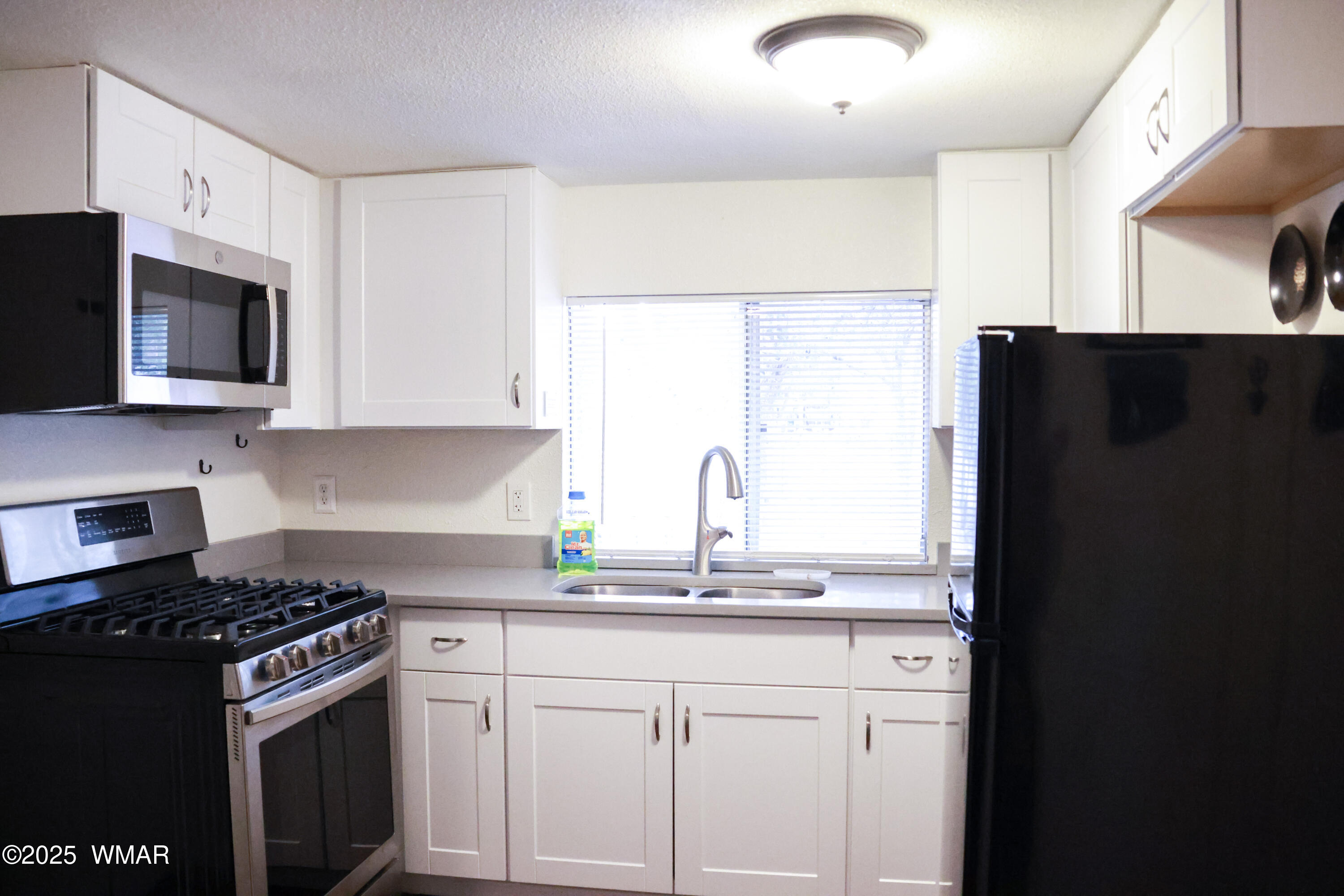 2853 Markham Road Overgaard, AZ 85933 - Photo 13 of 29