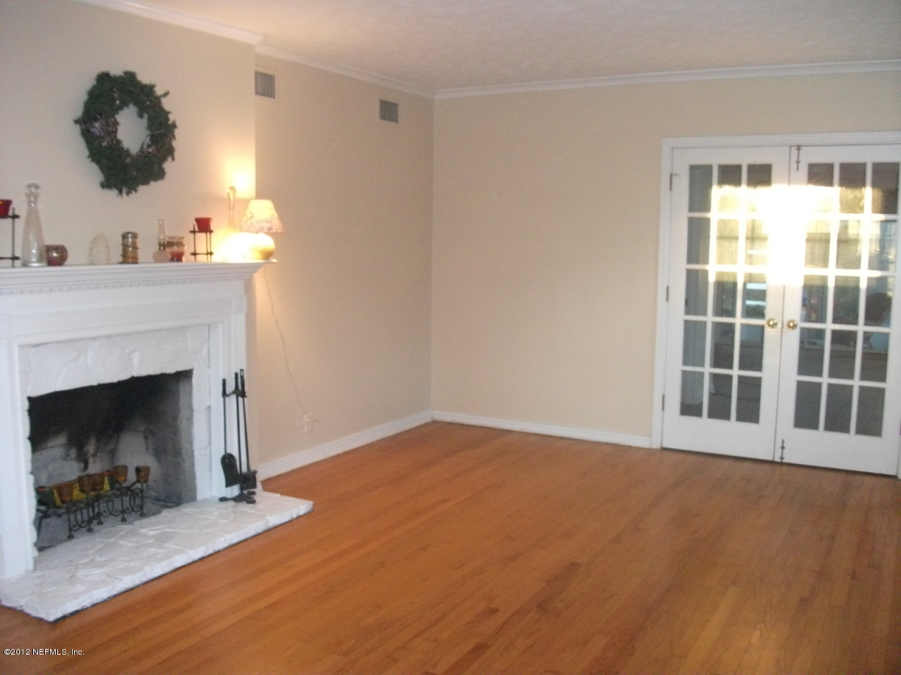 1667 Charon Road Jacksonville, FL 32205 - Photo 15 of 30 LIVING ROOM