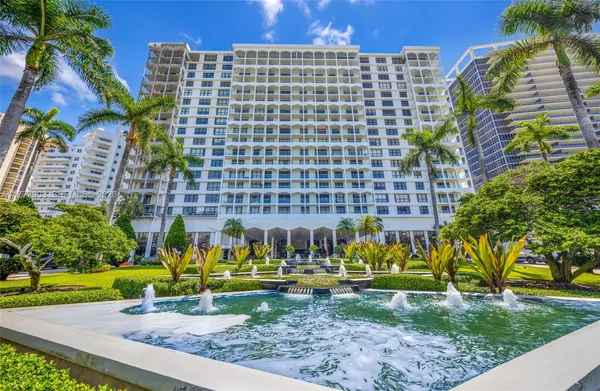 $4,600 | 9801 Collins Avenue, Unit 11M, Bal Harbour, FL 33154
