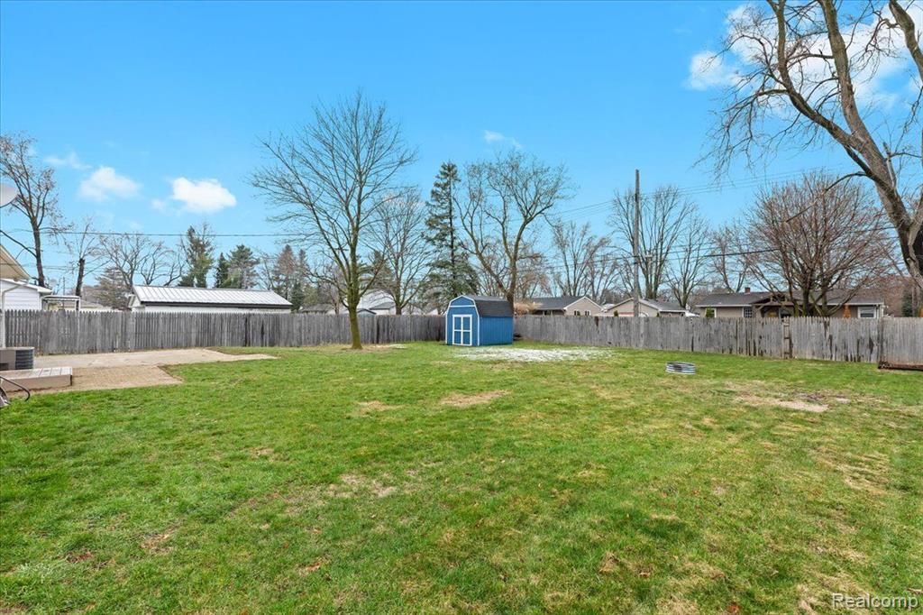 2627 Longview Avenue Rochester, MI 48307 - Photo 23 of 35