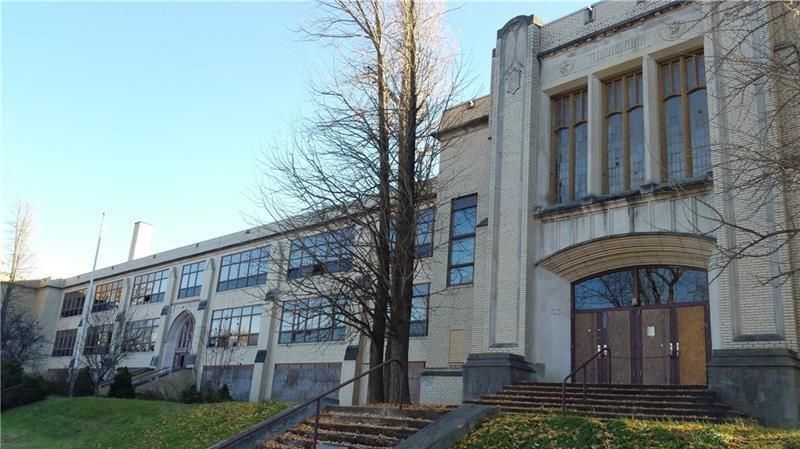 1200 Chess Street Monongahela, PA 15063 - Photo 9 of 12 a front view of a house with garden