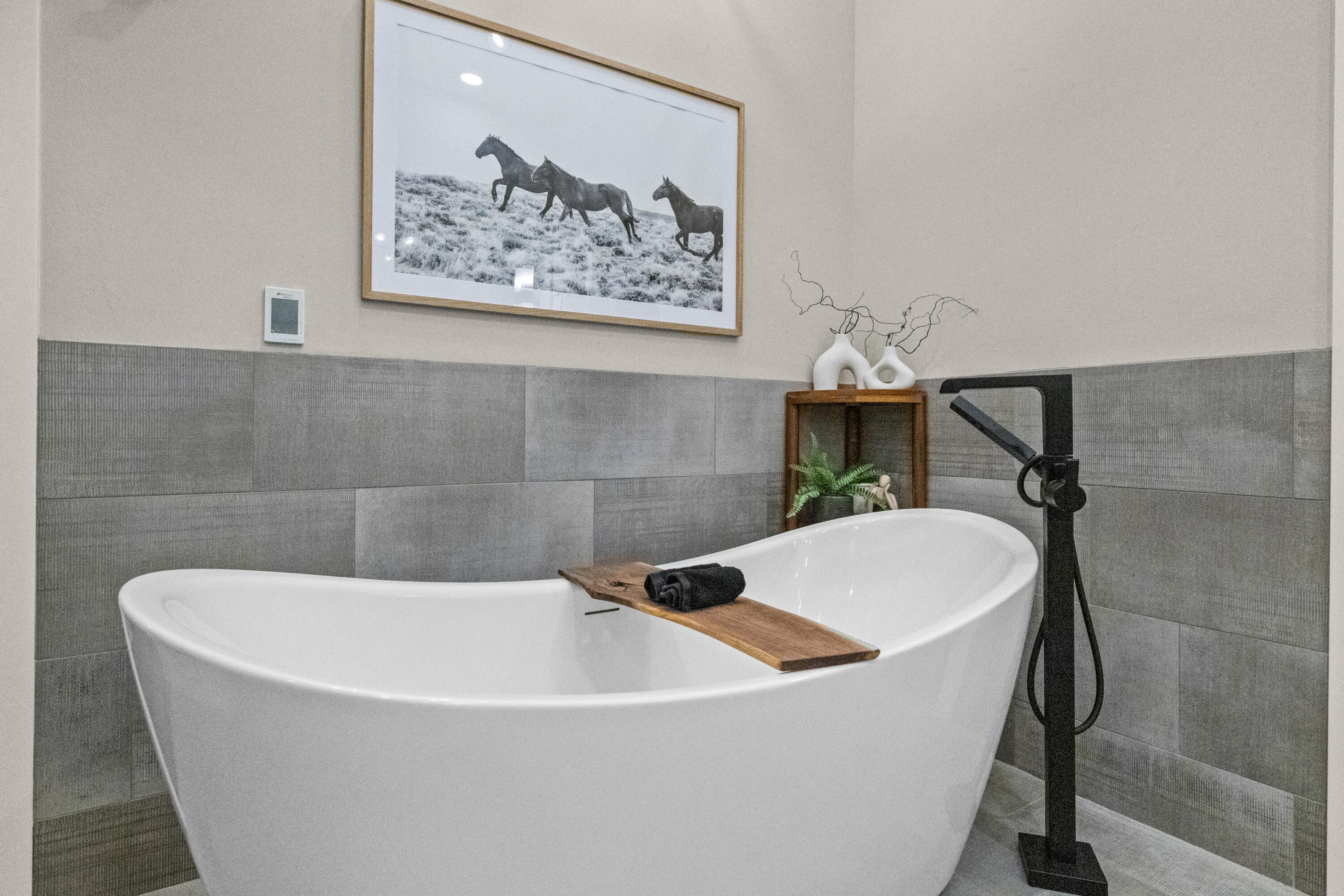 19460 Chip Shot Lane Bend, OR 97702 - Photo 29 of 56 a bathroom with a bathtub