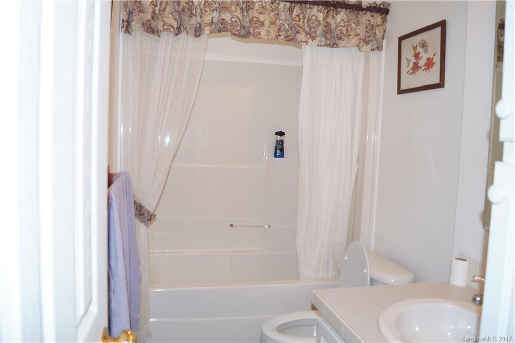 298 Roses Branch Road Bakersville, NC 28705 - Photo 11 of 24 Gallery Image 11