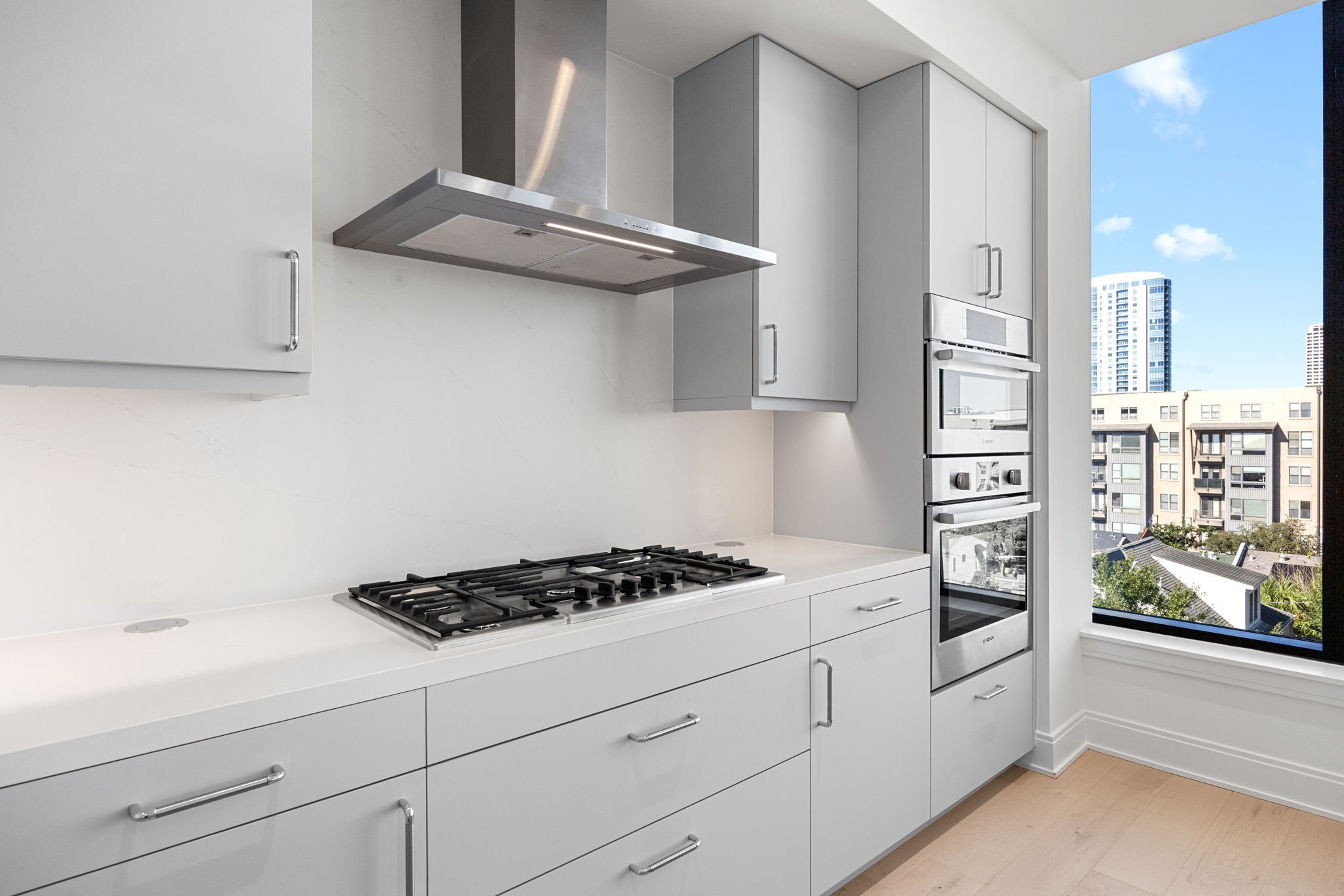 2323 West Main Street, Unit 506 Houston, TX 77098 - Photo 11 of 32