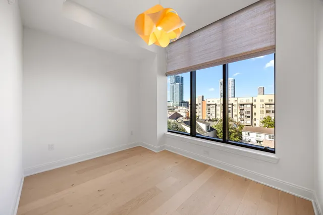 $1,395,000 | 2323 West Main Street, Unit 506, Houston, TX 77098