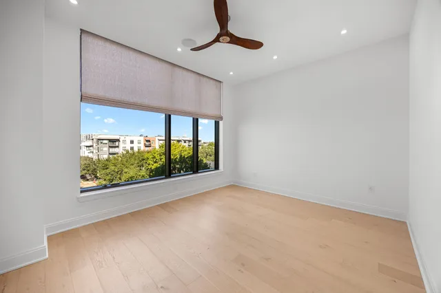 $1,395,000 | 2323 West Main Street, Unit 506, Houston, TX 77098