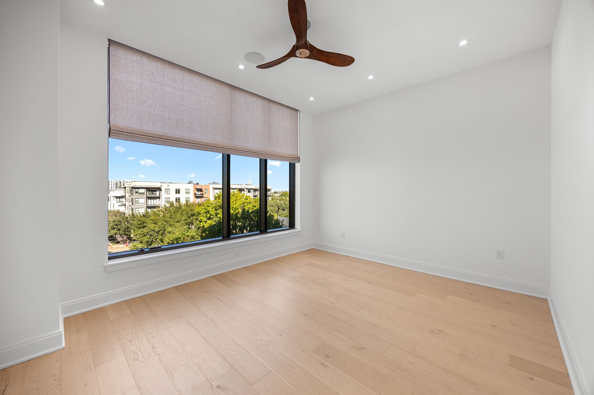 2323 West Main Street, Unit 506 Houston, TX 77098 - Photo 18 of 32