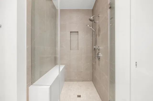 $1,395,000 | 2323 West Main Street, Unit 506, Houston, TX 77098