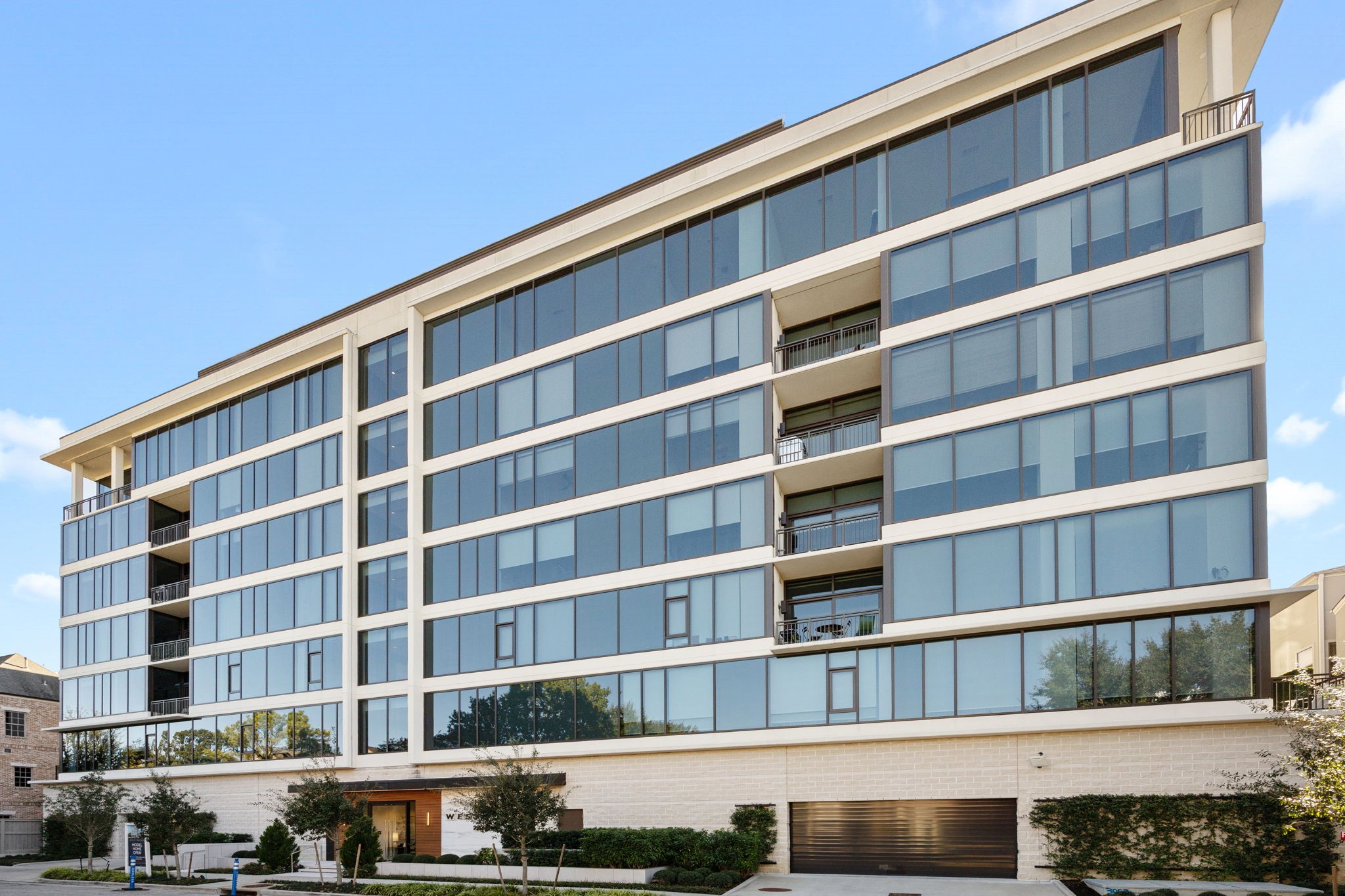 2323 West Main Street, Unit 506 Houston, TX 77098 - Photo 2 of 32 Hurricane preparedness: Building generator on roof that powers each unit’s fridge, a couple of electric plugs, building “outside air” some common area lights, hot water, and one of the two elevators!