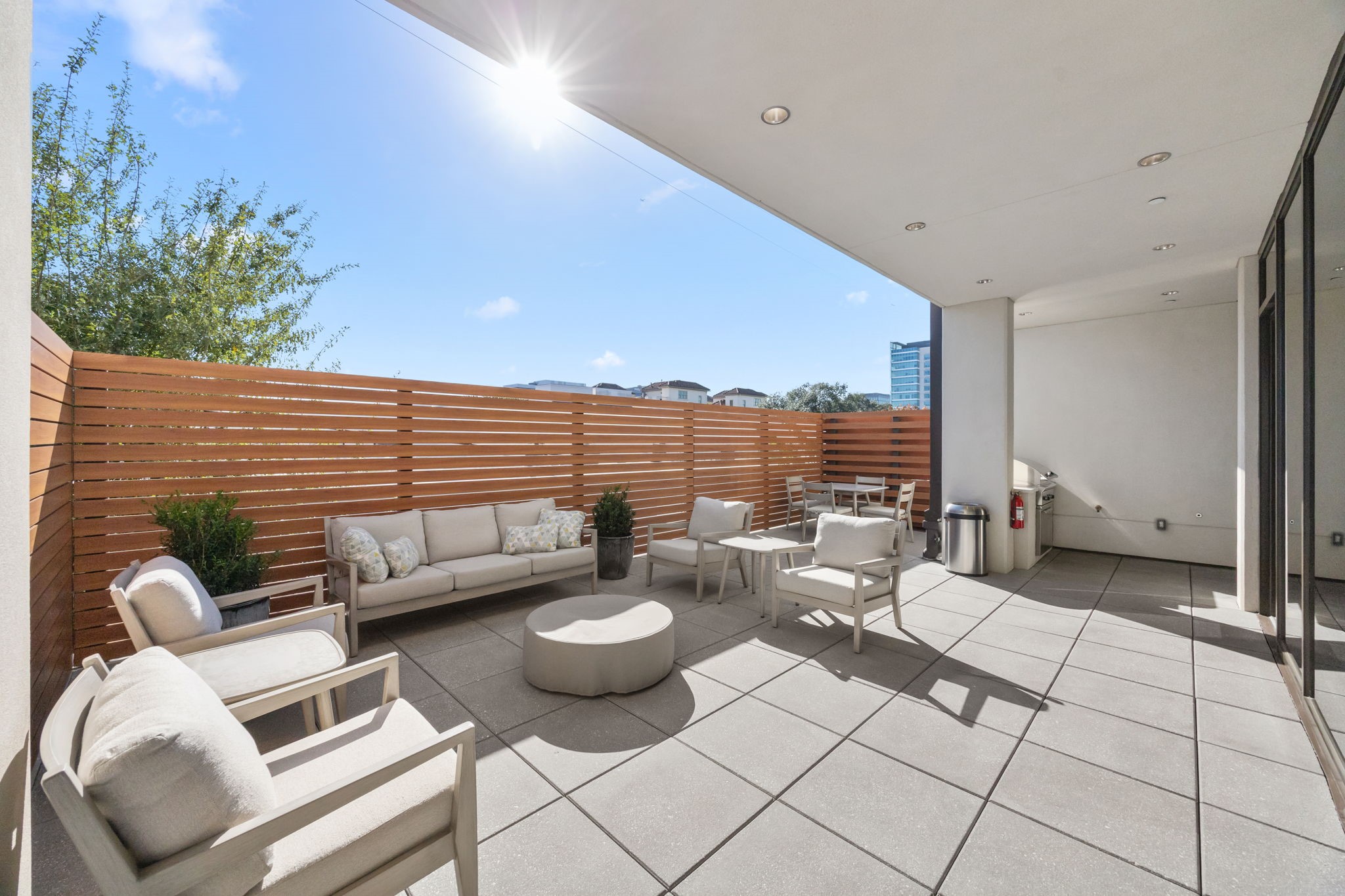 2323 West Main Street, Unit 506 Houston, TX 77098 - Photo 26 of 32