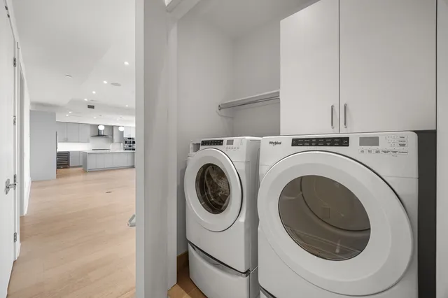 $1,395,000 | 2323 West Main Street, Unit 506, Houston, TX 77098