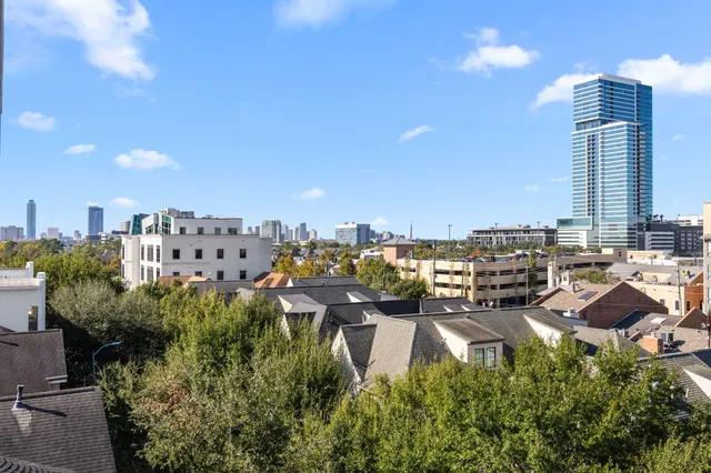 $1,395,000 | 2323 West Main Street, Unit 506, Houston, TX 77098