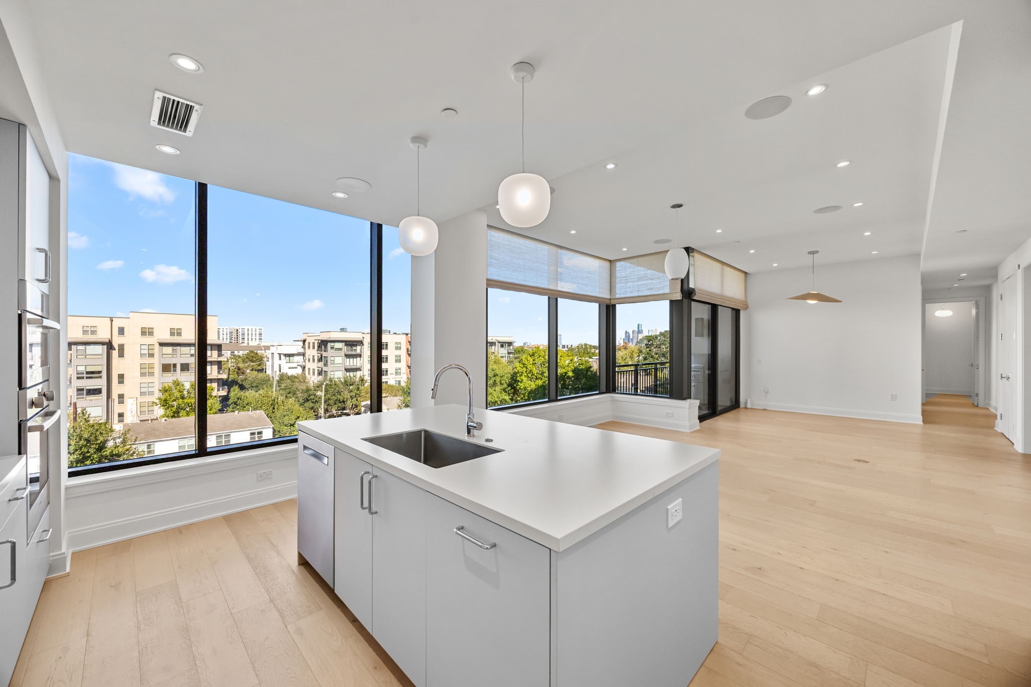 2323 West Main Street, Unit 506 Houston, TX 77098 - Photo 10 of 32