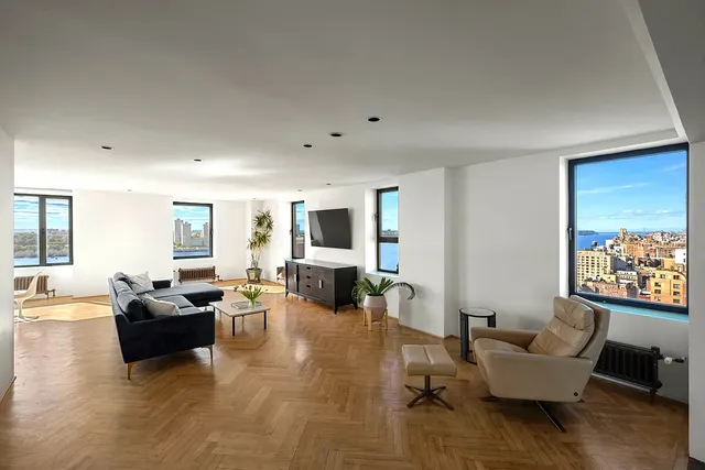 $3,495,000 | 263 West End Avenue, Unit PH22 | Upper West Side