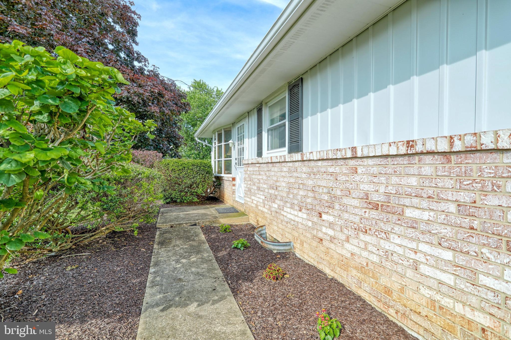 309 Ridgeview Road Seven Valleys, PA 17360 - Photo 3 of 51 Front sidewalk