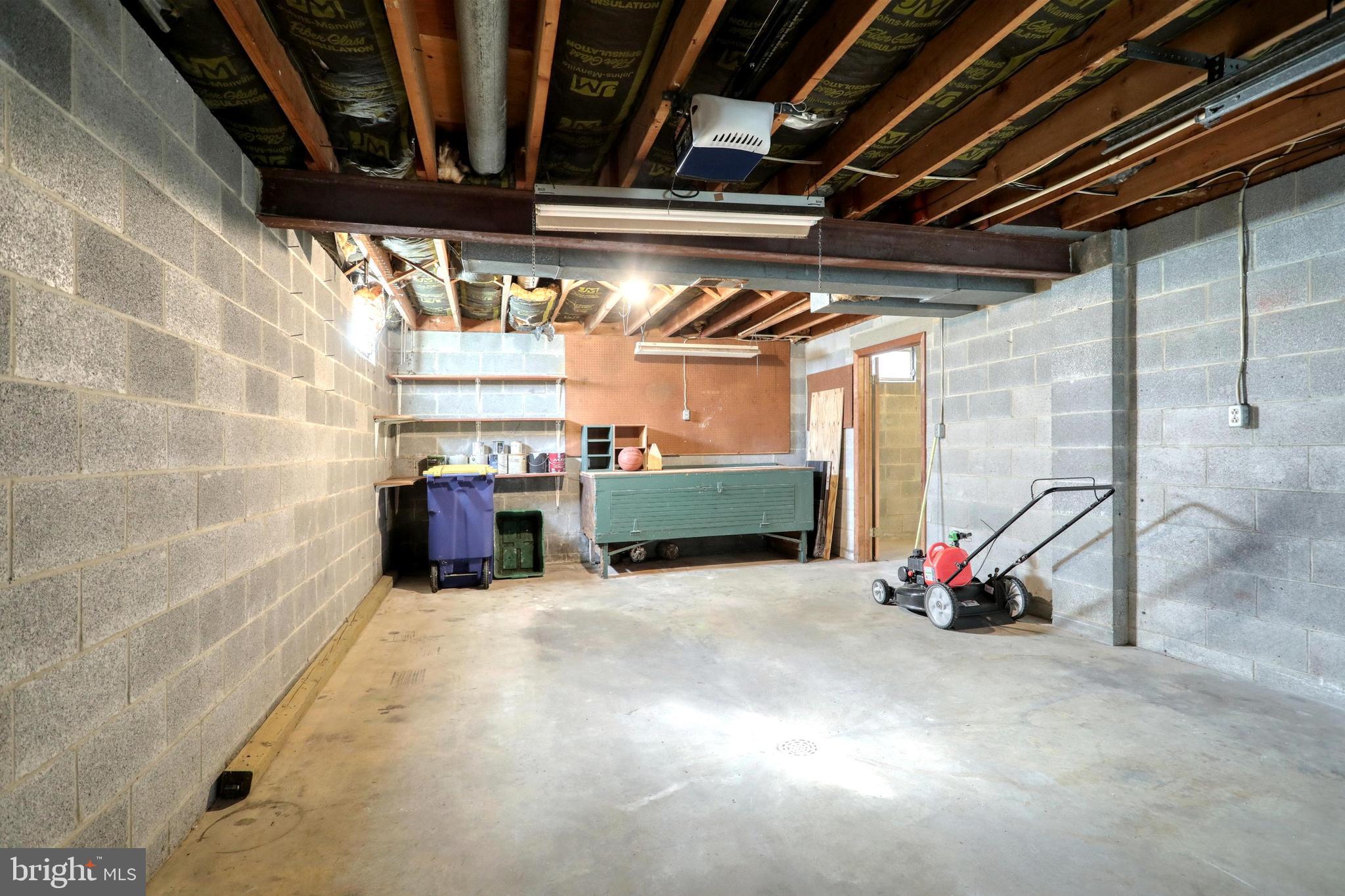 309 Ridgeview Road Seven Valleys, PA 17360 - Photo 33 of 51 Room for work bench