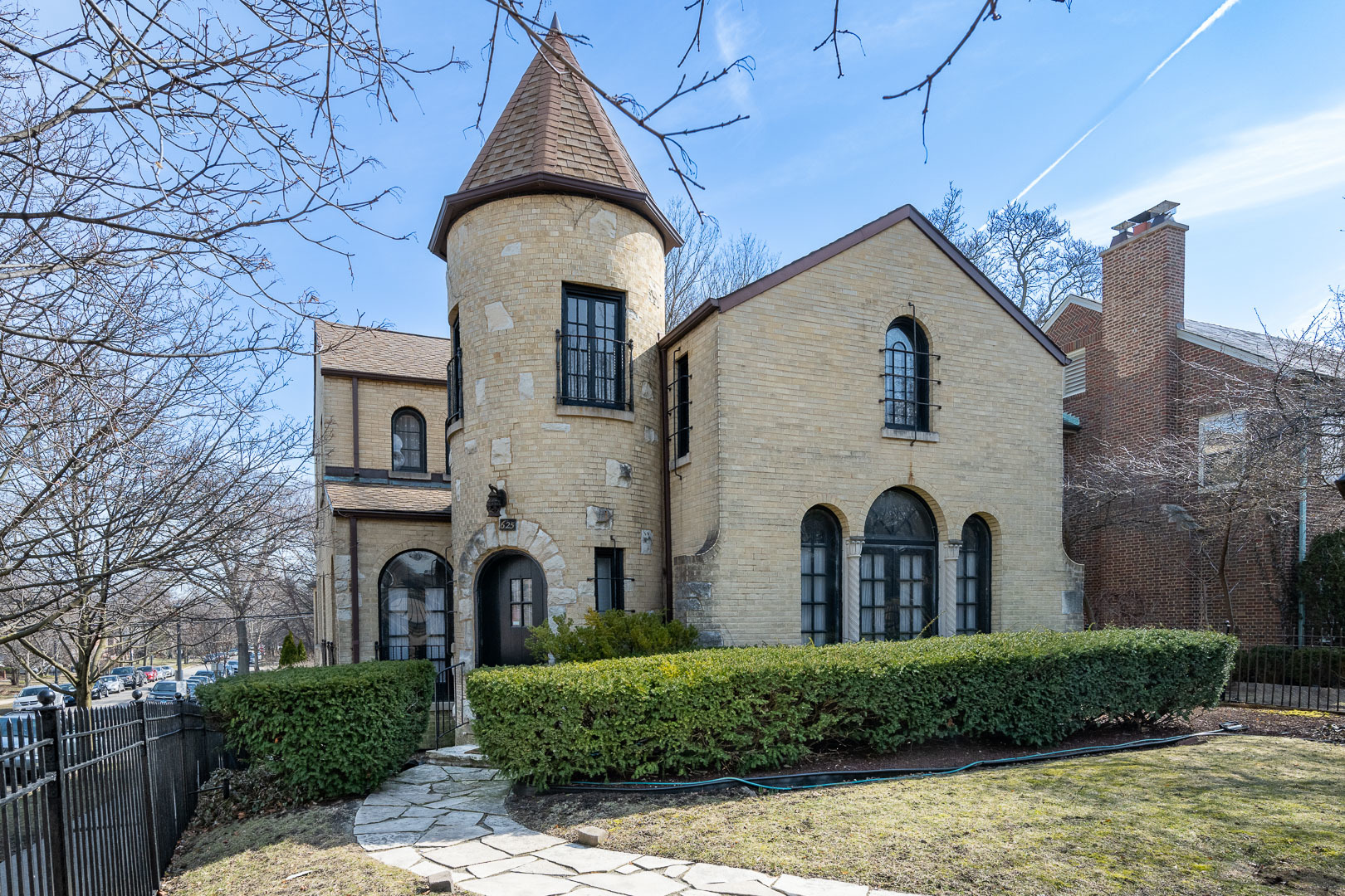 625 Ridge Avenue Evanston, IL 60202 - Photo 3 of 33 Gallery Image 3