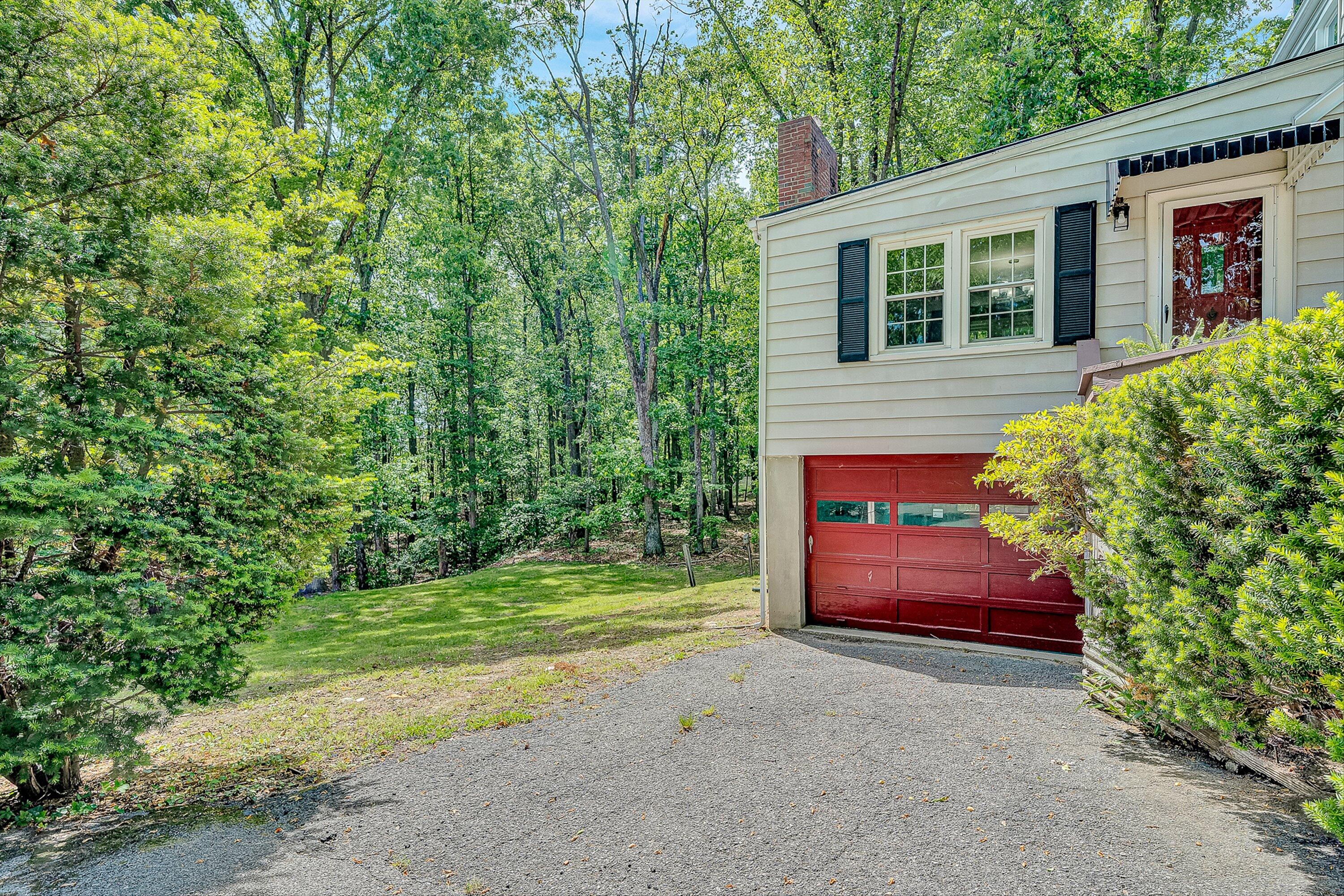 730 Texas Hollow Road Salem, VA 24153 - Photo 34 of 39 a view of front of a house with a yard
