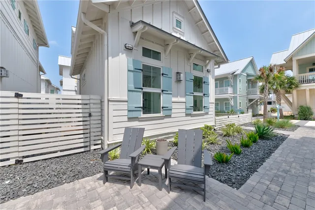 $659,000 | 673 Center Square South, Unit 21, Port Aransas, TX 78373