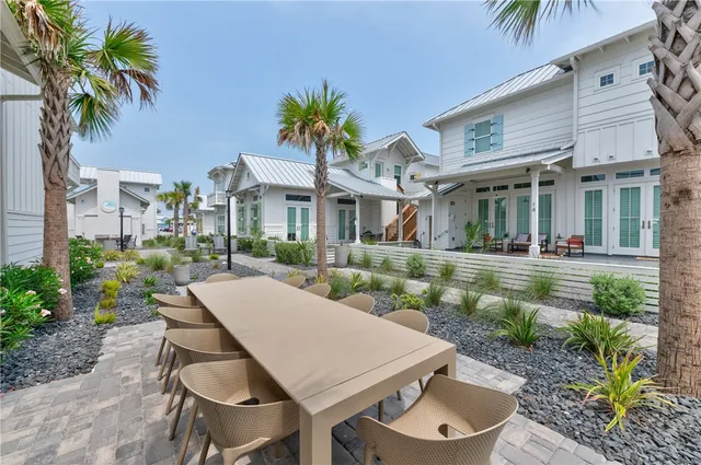 $659,000 | 673 Center Square South, Unit 21, Port Aransas, TX 78373
