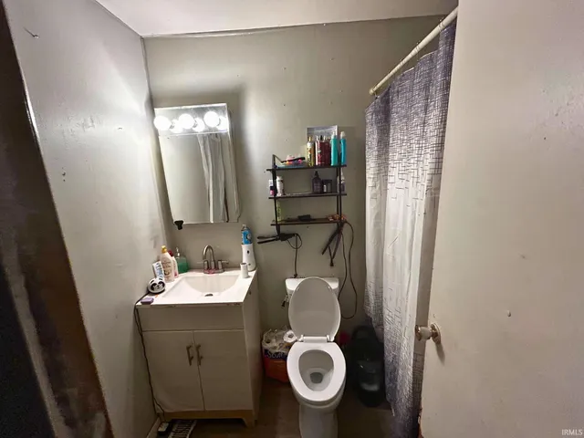 $109,900 | 2007 South Victoria Drive, Muncie, IN 47302