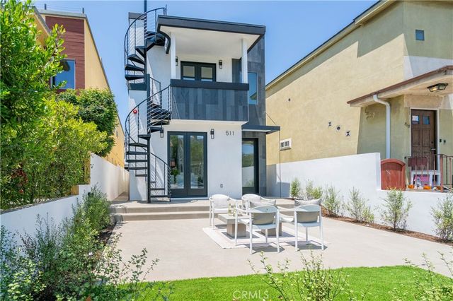 $2,700,000 | 511 Standard Street, El Segundo, CA 90245