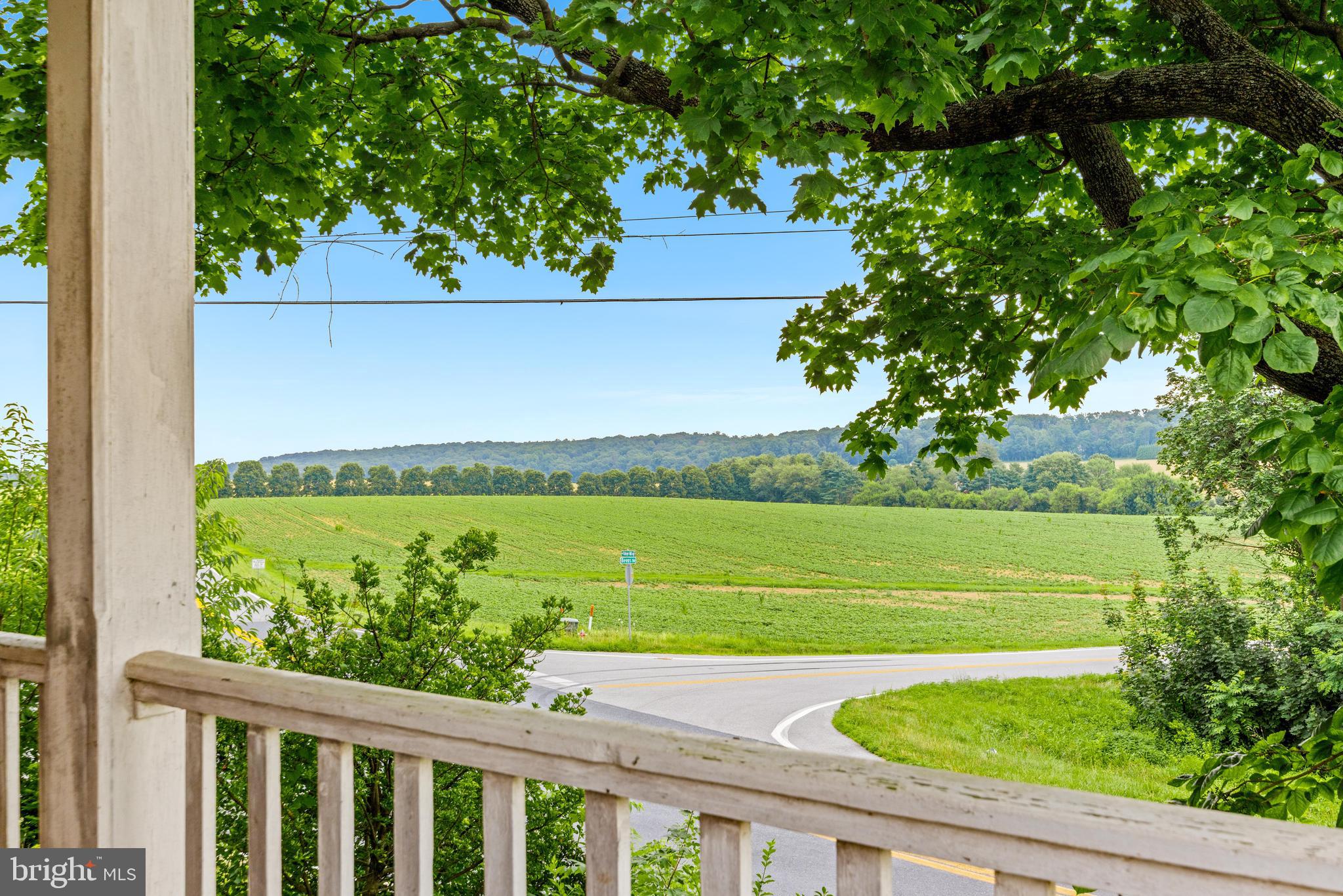 674 Old Bachmans Valley Road Westminster, MD 21157 - Photo 3 of 36 Gallery Image 3