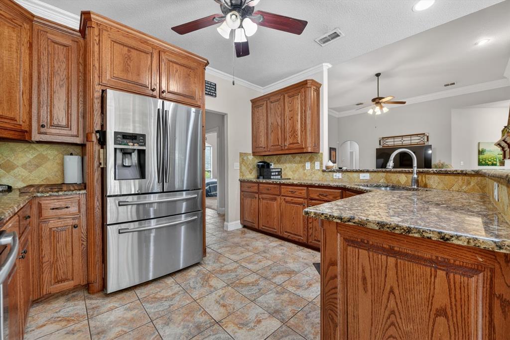 141 North Natural Spring Lane Azle, TX 76020 - Photo 19 of 39