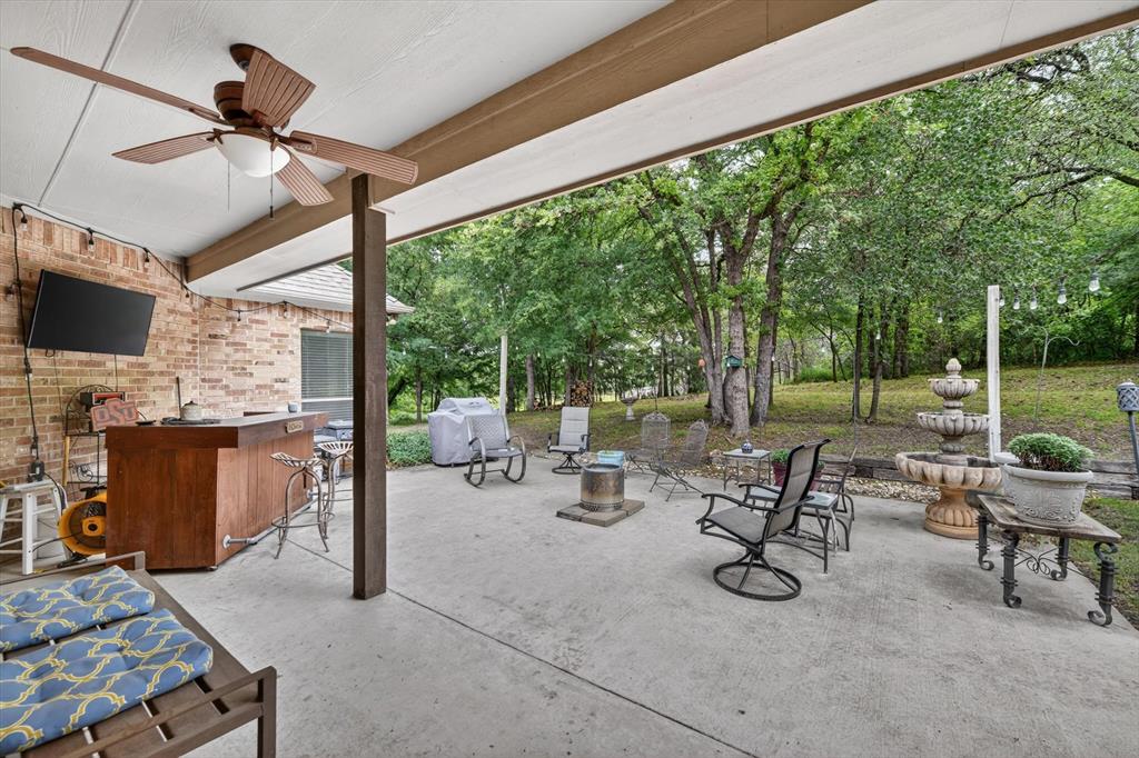 141 North Natural Spring Lane Azle, TX 76020 - Photo 7 of 39