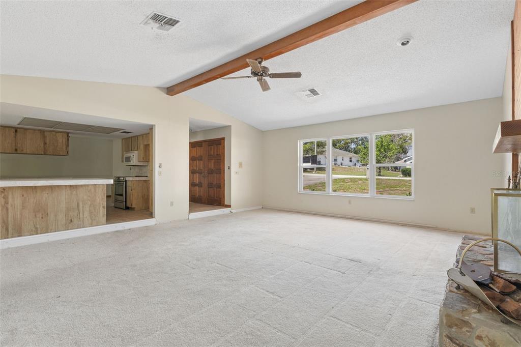 10200 Sunburst Court Spring Hill, FL 34608 - Photo 11 of 39