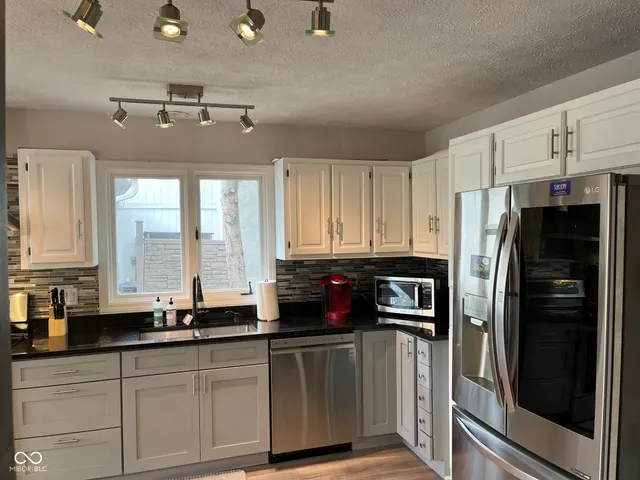 $2,850 | 3362 Eden Village Place, Carmel, IN 46033