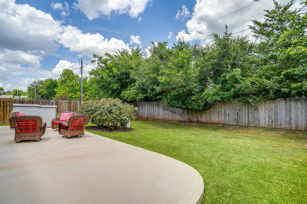 216 Lovers Path Drive Springtown, TX 76082 - Photo 18 of 31
