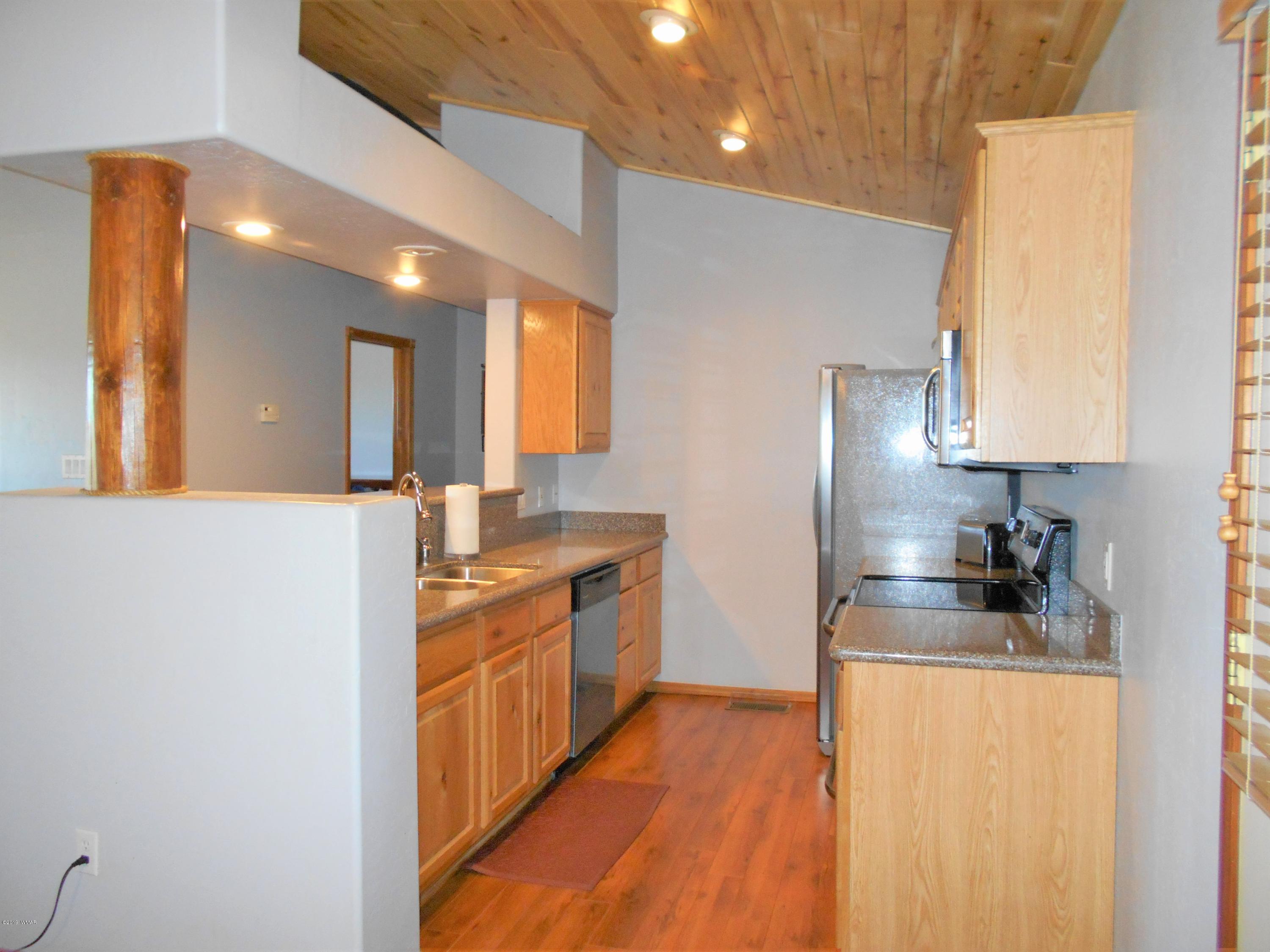 2727 High Pine Loop Overgaard, AZ 85933 - Photo 4 of 27 Gallery Image 4