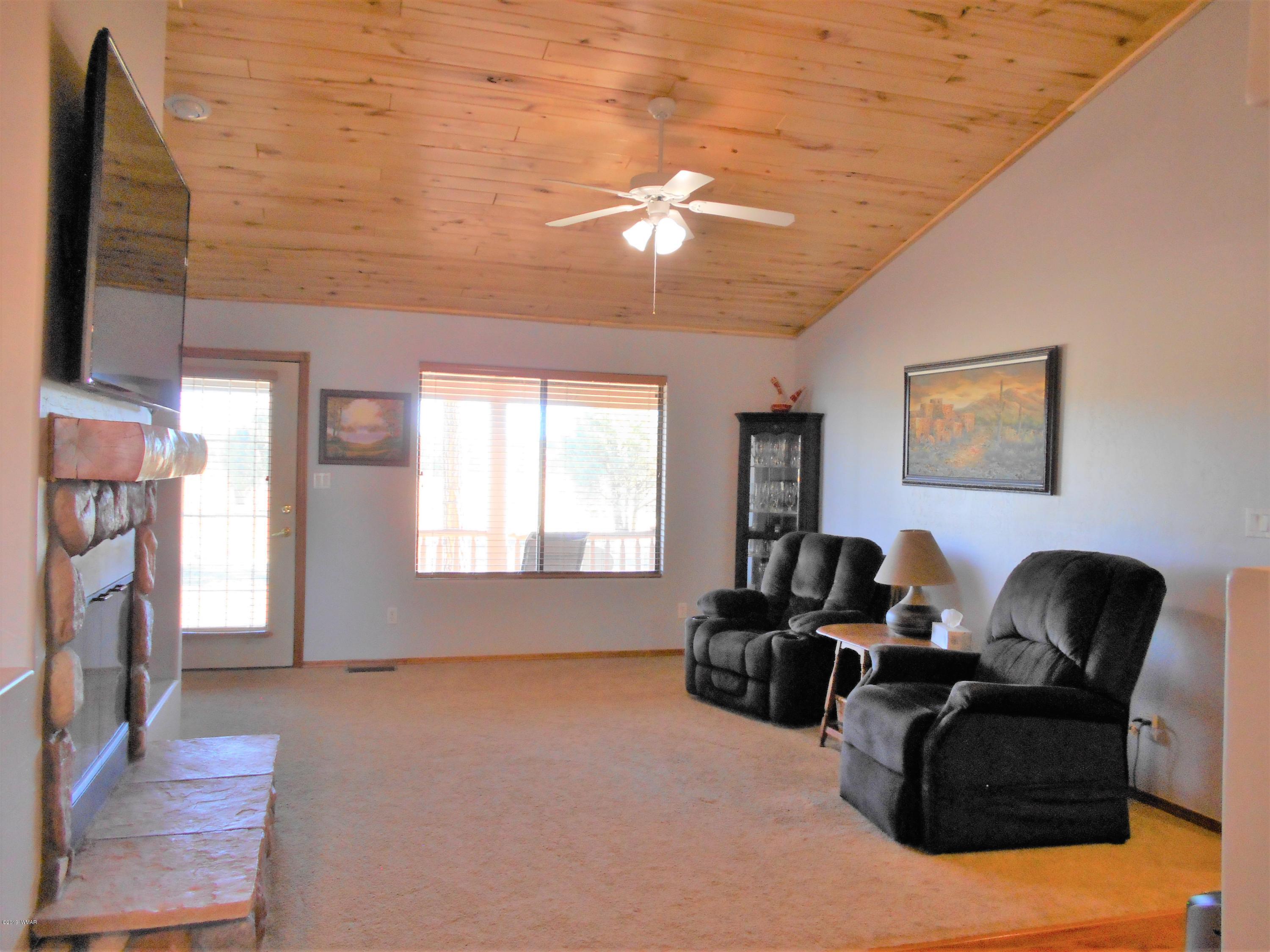 2727 High Pine Loop Overgaard, AZ 85933 - Photo 7 of 27 Gallery Image 7
