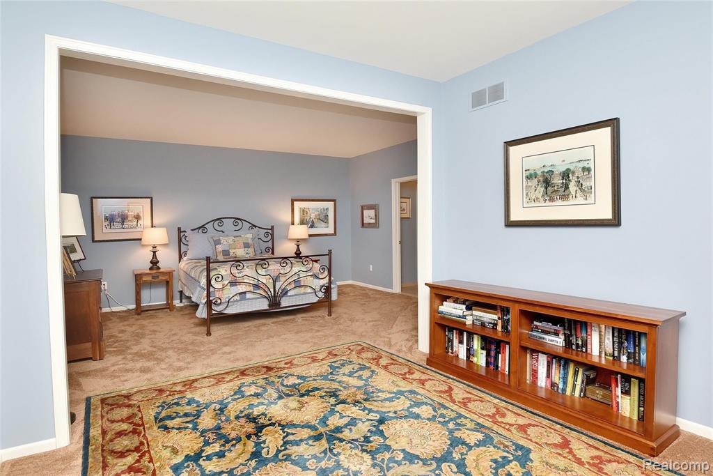 3629 Windingbrook Circle Rochester Hills, MI 48309 - Photo 13 of 33