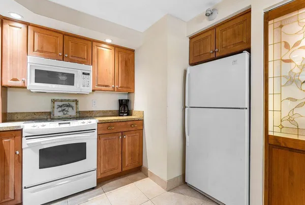 $3,500 | 2800 North Ocean Drive, Unit B4A, Singer Island, FL 33404